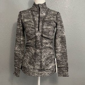 Lululemon cypress Kiss 1/2 zip
